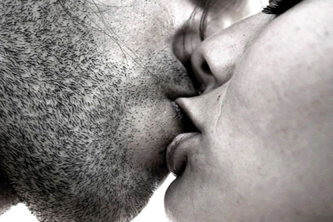 How the girls chat line works.